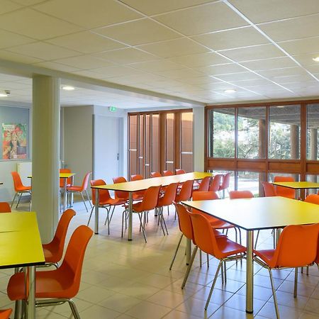 Centre International De Sejour Andre Wogenscky Hostel แซงต์-เอเตียน ภายนอก รูปภาพ