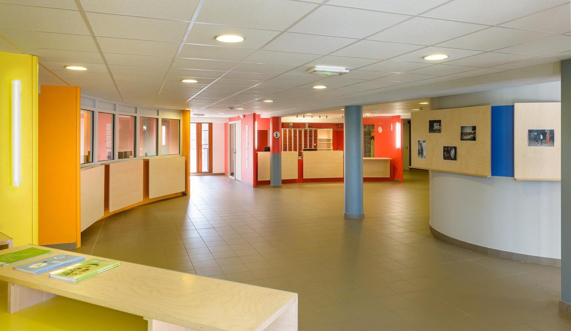 Centre International De Sejour Andre Wogenscky Hostel แซงต์-เอเตียน ภายนอก รูปภาพ