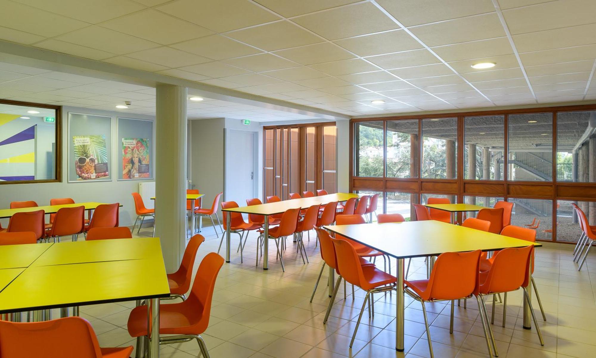 Centre International De Sejour Andre Wogenscky Hostel แซงต์-เอเตียน ภายนอก รูปภาพ