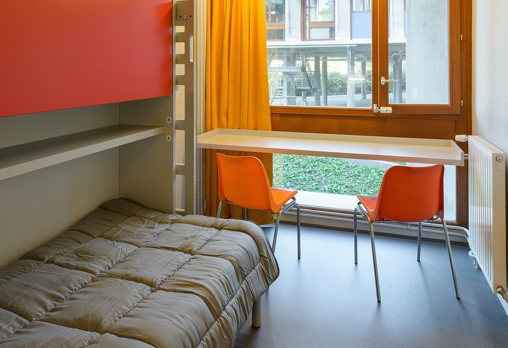 Centre International De Sejour Andre Wogenscky Hostel แซงต์-เอเตียน ภายนอก รูปภาพ